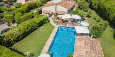6 room  Villa for sale in Mougins, French Riviera