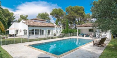 7 room  House for sale in Mougins, French Riviera