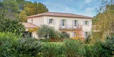 8 room  Villa for sale in Aix-en-Provence, French Riviera