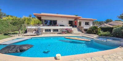 9 room  Villa for sale in Saint-Raphaël, French Riviera