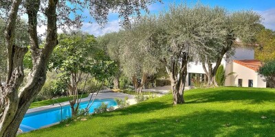 6 room  Villa for sale in Mougins, French Riviera