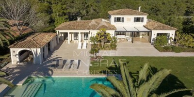 7 room  House for sale in Mougins, French Riviera
