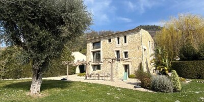 6 room  Villa for sale in Vence, France