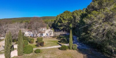 Villa for sale in Aix-en-Provence, France