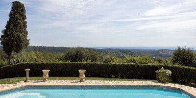 10 room  Villa for sale in Vence, French Riviera