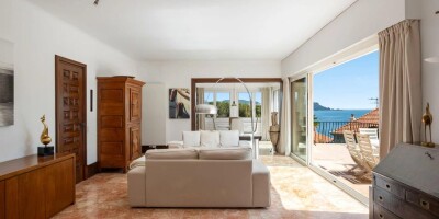 5 bedroom  Villa for sale in Saint-Raphaël, France