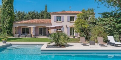 4 bedroom  Villa for sale in Aix-en-Provence, France