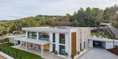 Villa for sale in Aix-en-Provence, France