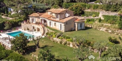 6 room  Villa for sale in Mougins, France
