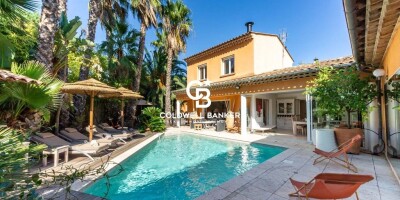 6 room  House for sale in Sainte-Maxime, France