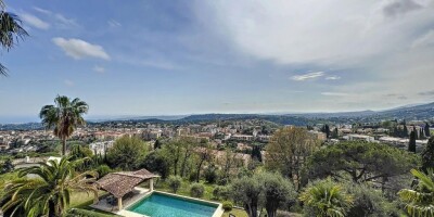 Villa for sale in Vence, French Riviera