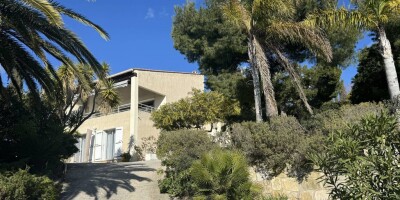 Villa for sale in Sanary-sur-Mer, French Riviera