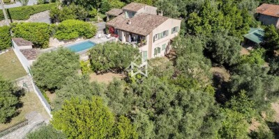 5 room  Villa for sale in Mougins, France
