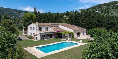 10 room  Villa for sale in Grasse, French Riviera