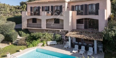 7 room  House for sale in Vallauris, France
