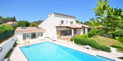 8 room  Villa for sale in Biot, French Riviera