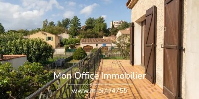 4 room  Villa for sale in Aubagne, French Riviera