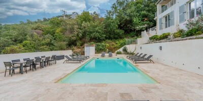 8 room  Villa for sale in Aix-en-Provence, French Riviera