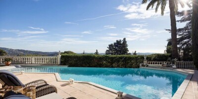 8 room  Villa for sale in Grasse, France