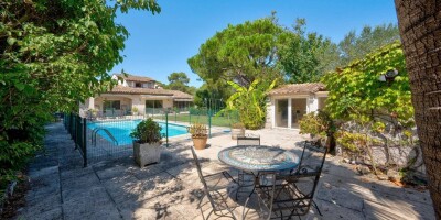 7 room  Villa for sale in Mougins, French Riviera