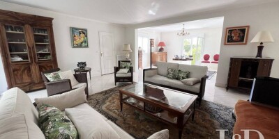 10 room  House for sale in Saint-Herblain, Pays de la Loire