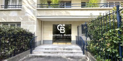 3 bedroom  Flat for sale in Le Vésinet, Île-de-France