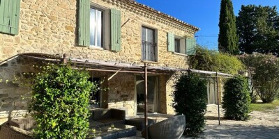 9 room  Villa for sale in Sarrians, French Riviera
