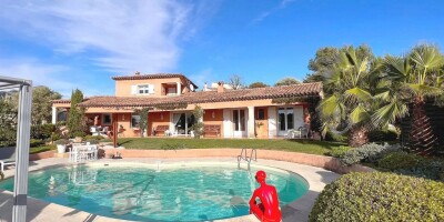 4 bedroom  Villa for sale in Vence, French Riviera