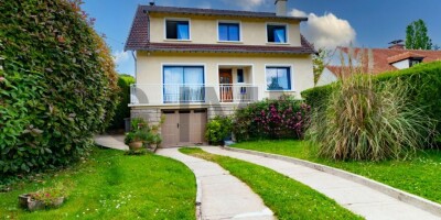 7 room  Villa for sale in Parmain, France