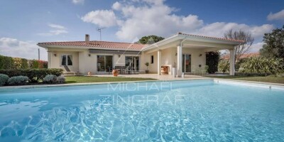 5 room  House for sale in Gujan-Mestras, France