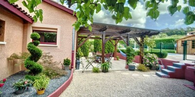 5 room  Villa for sale in Bully, France