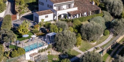 6 room  Villa for sale in Mougins, France