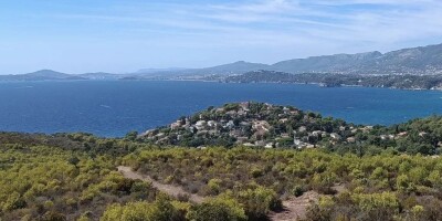 5 room  Villa for sale in Carqueiranne, France