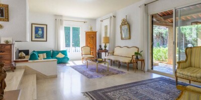 4 bedroom  Villa for sale in Marseille, France
