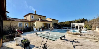 3 bedroom  Villa for sale in Cabriès, French Riviera