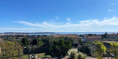 9 room  Villa for sale in Cannes, France
