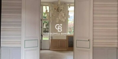10 room  House for sale in Le Mans, France