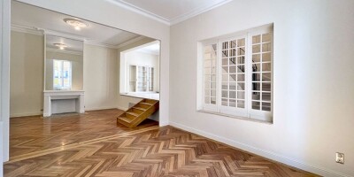 5 bedroom  House for sale in Bordeaux, France