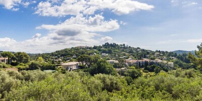 5 room  Villa for sale in Mougins, France