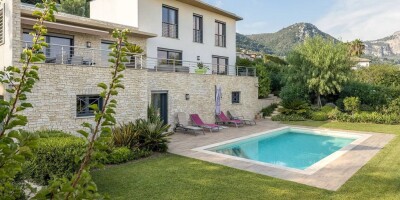 4 bedroom  Villa for sale in Vence, France