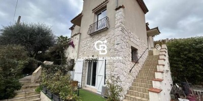 7 room  House for sale in Vence, French Riviera