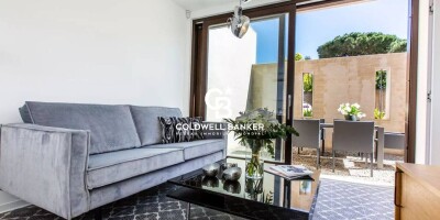 Flat for sale in Saint-Tropez, French Riviera