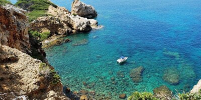 3 bedroom  Villa for sale in Saint-Cyr-sur-Mer, France