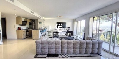 3 room  Flat for sale in Cannes, France