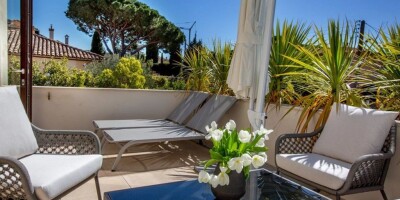 Flat for sale in Saint-Tropez, France