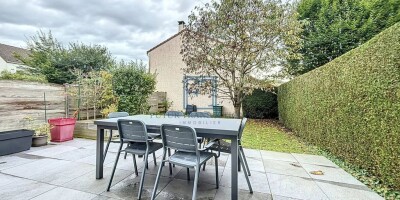 5 room  House for sale in Élancourt, Île-de-France