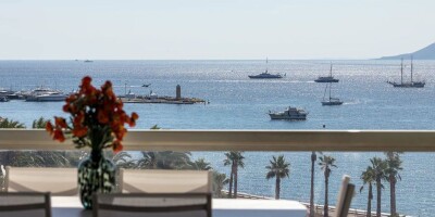 2 bedroom  Flat for sale in Cannes, French Riviera