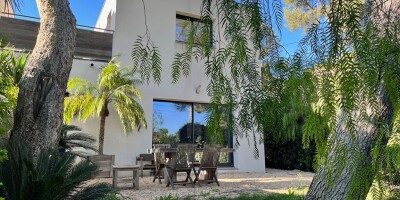 3 bedroom  Villa for sale in Sausset-les-Pins, France