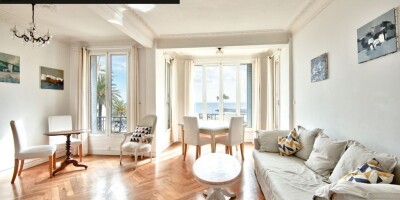 2 bedroom  Flat for sale in Nice, France