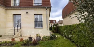 4 room  House for sale in Neuilly-Plaisance, Île-de-France